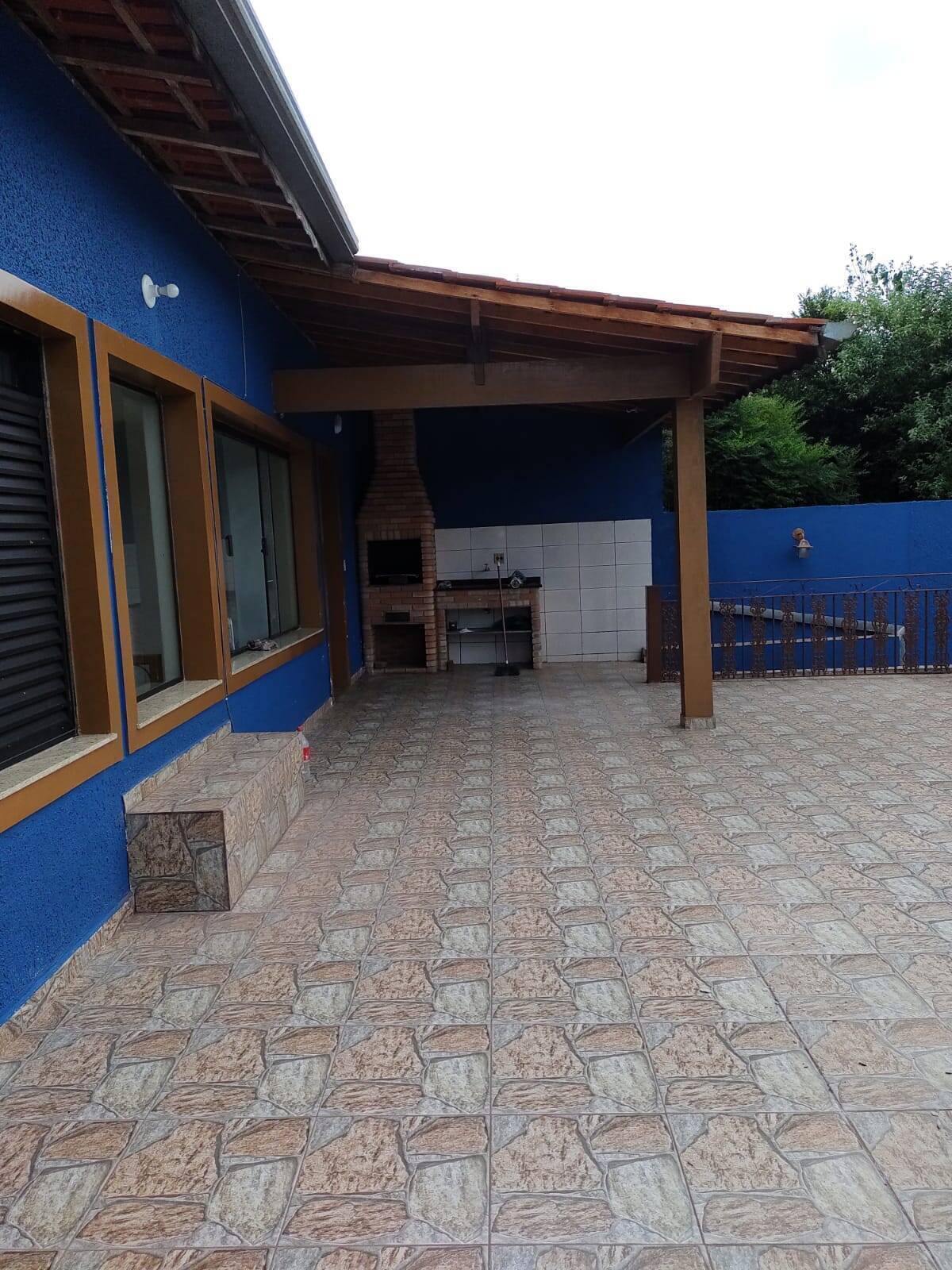 Vende- se sobrado- Parque Terceiro Lago- Zona Sul