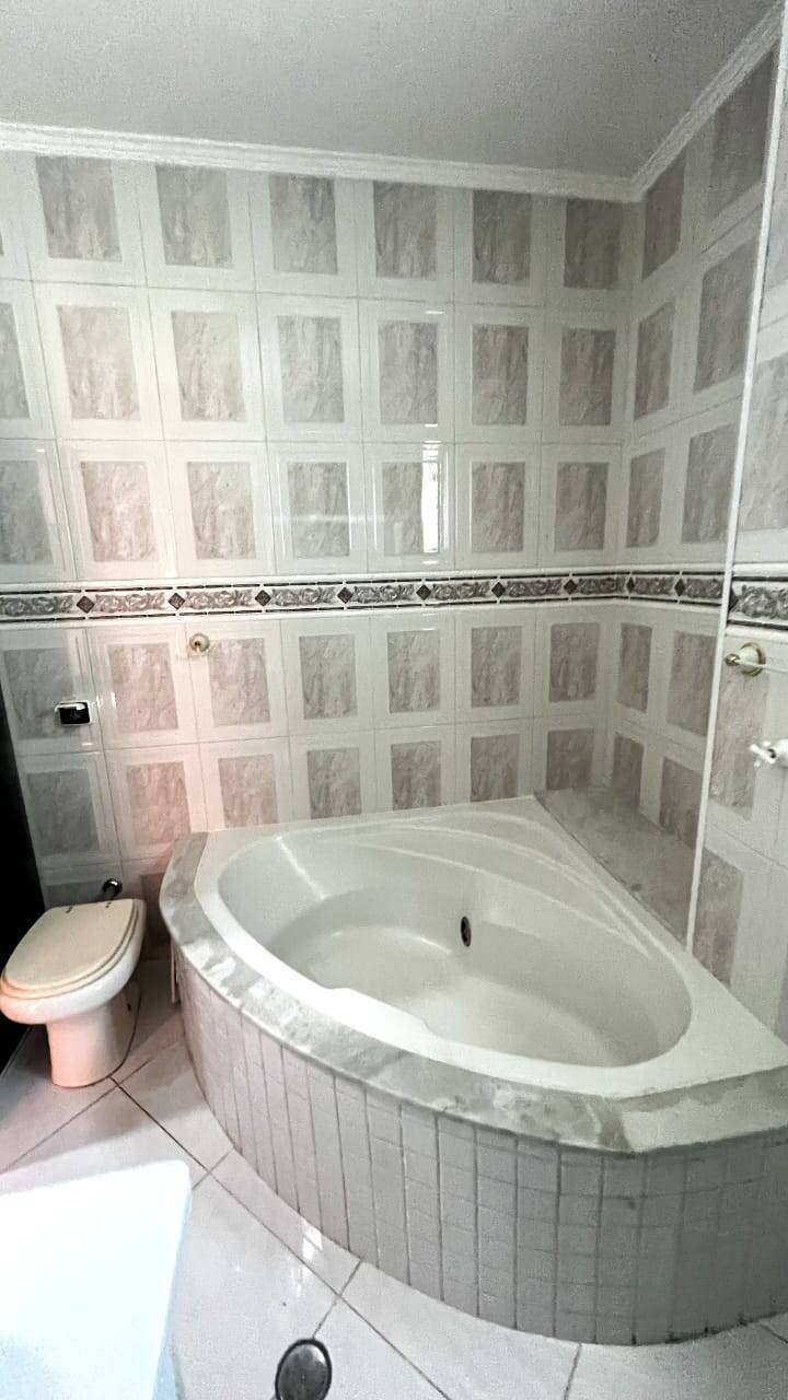 Casa, 4 quartos, 286 m² - Foto 34