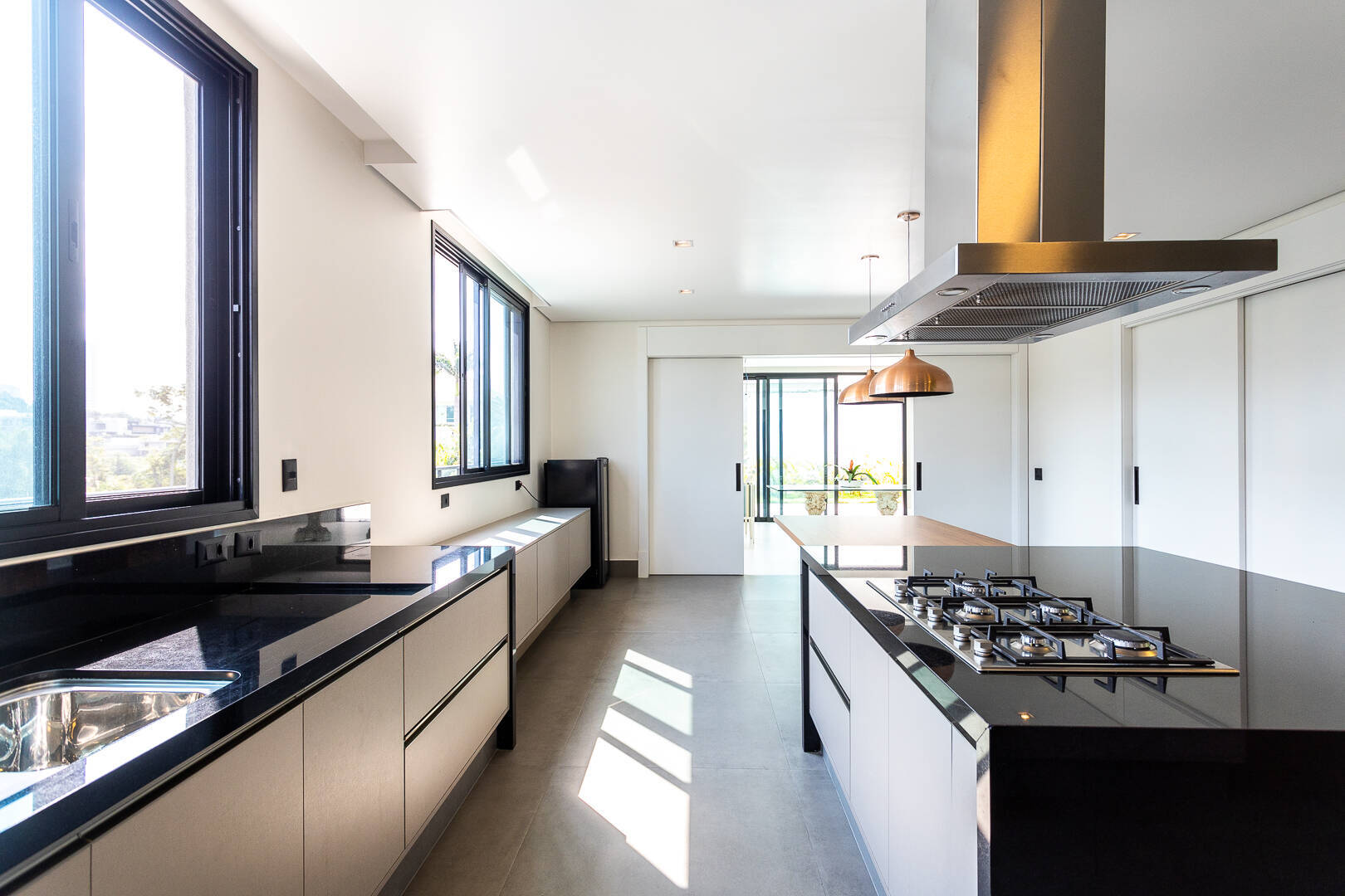 Casa, 4 quartos, 1305 m² - Foto 25