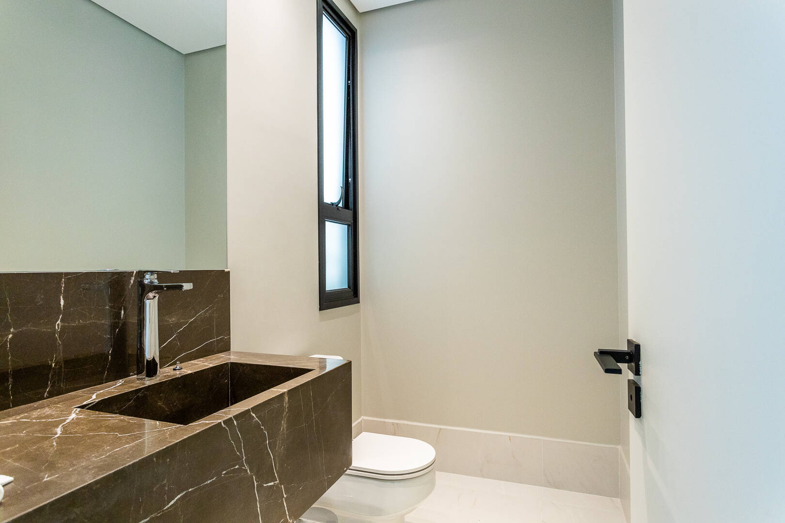 Casa, 4 quartos, 1305 m² - Foto 29