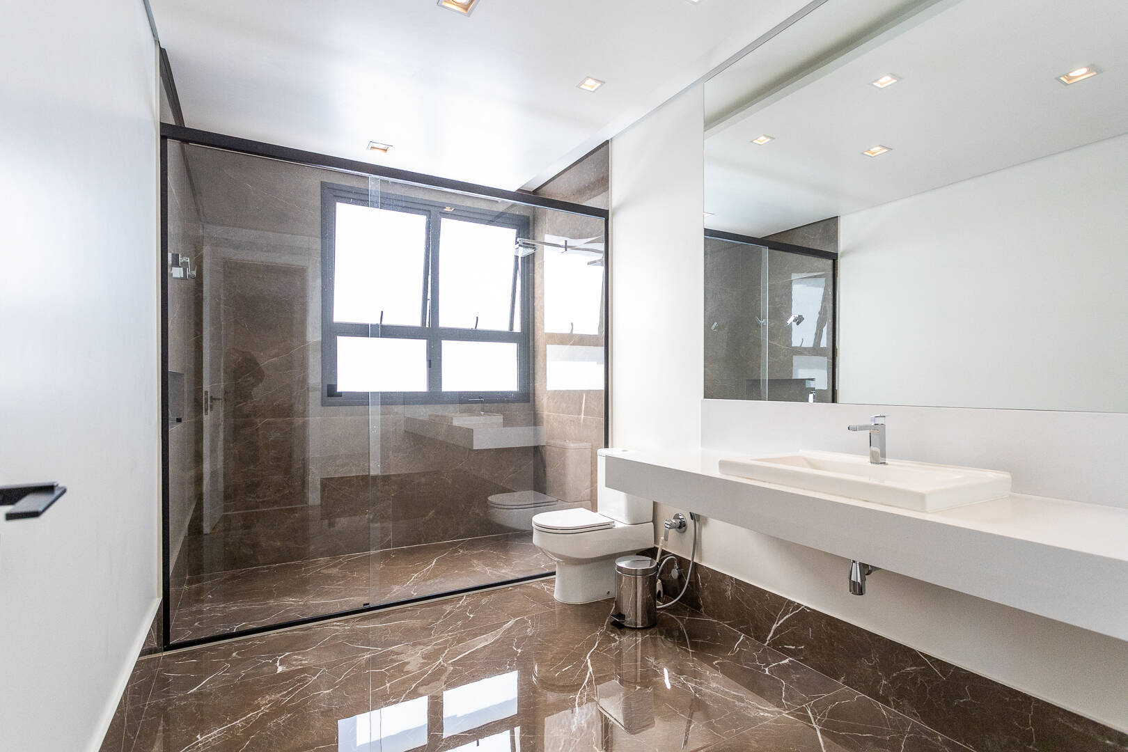 Casa, 4 quartos, 1305 m² - Foto 39