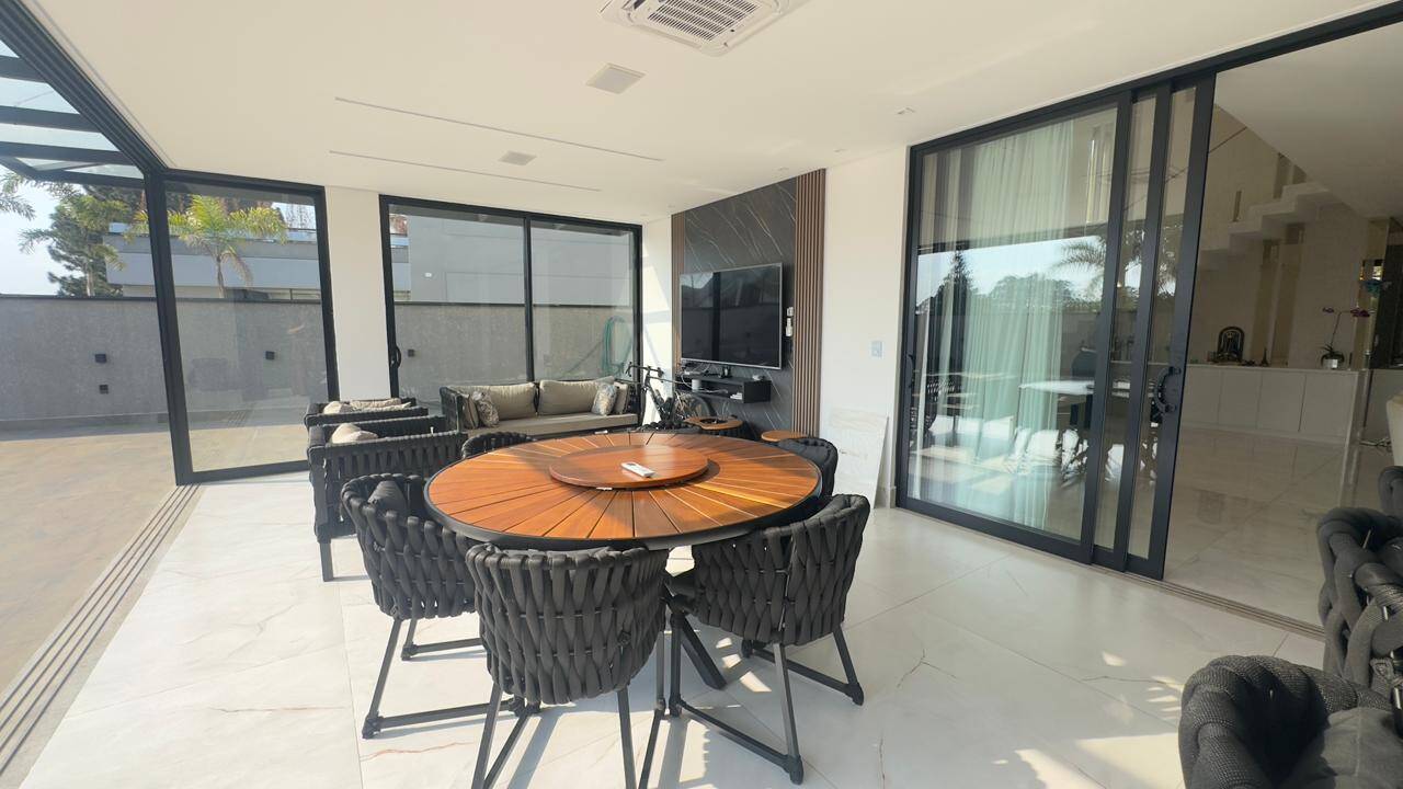 Vende-se Casa de Alto Padrão à Venda – Residencial Morada dos Lagos SP