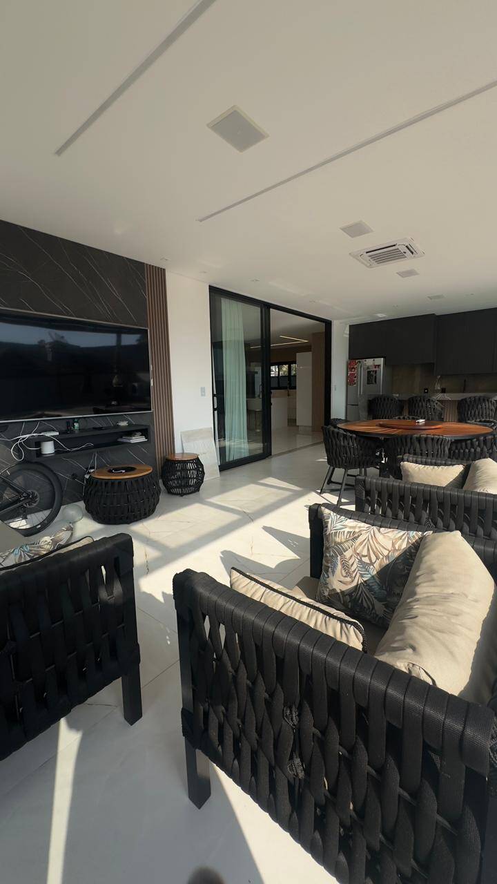 Vende-se Casa de Alto Padrão à Venda – Residencial Morada dos Lagos SP