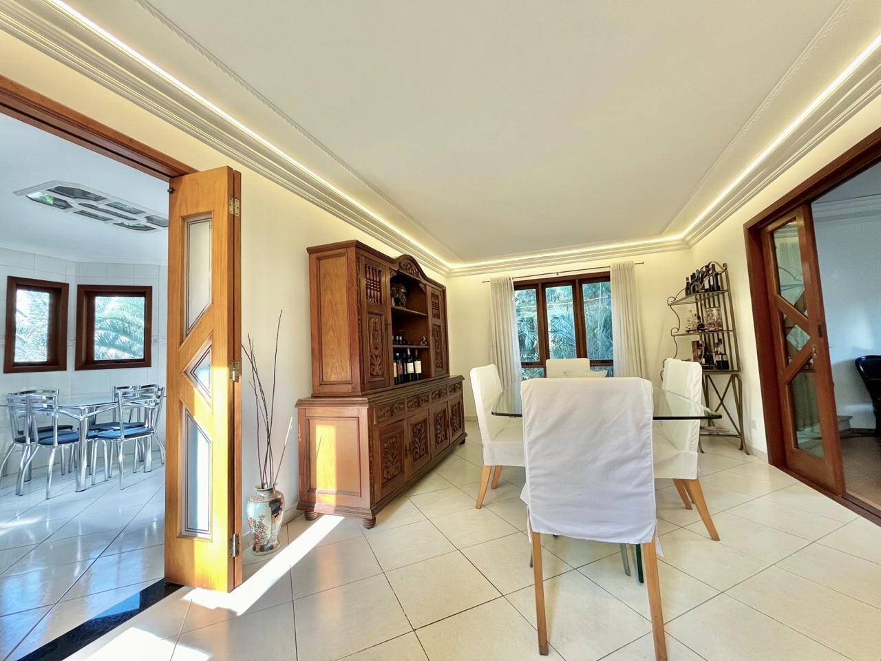 Casa, 4 quartos, 240 m² - Foto 21