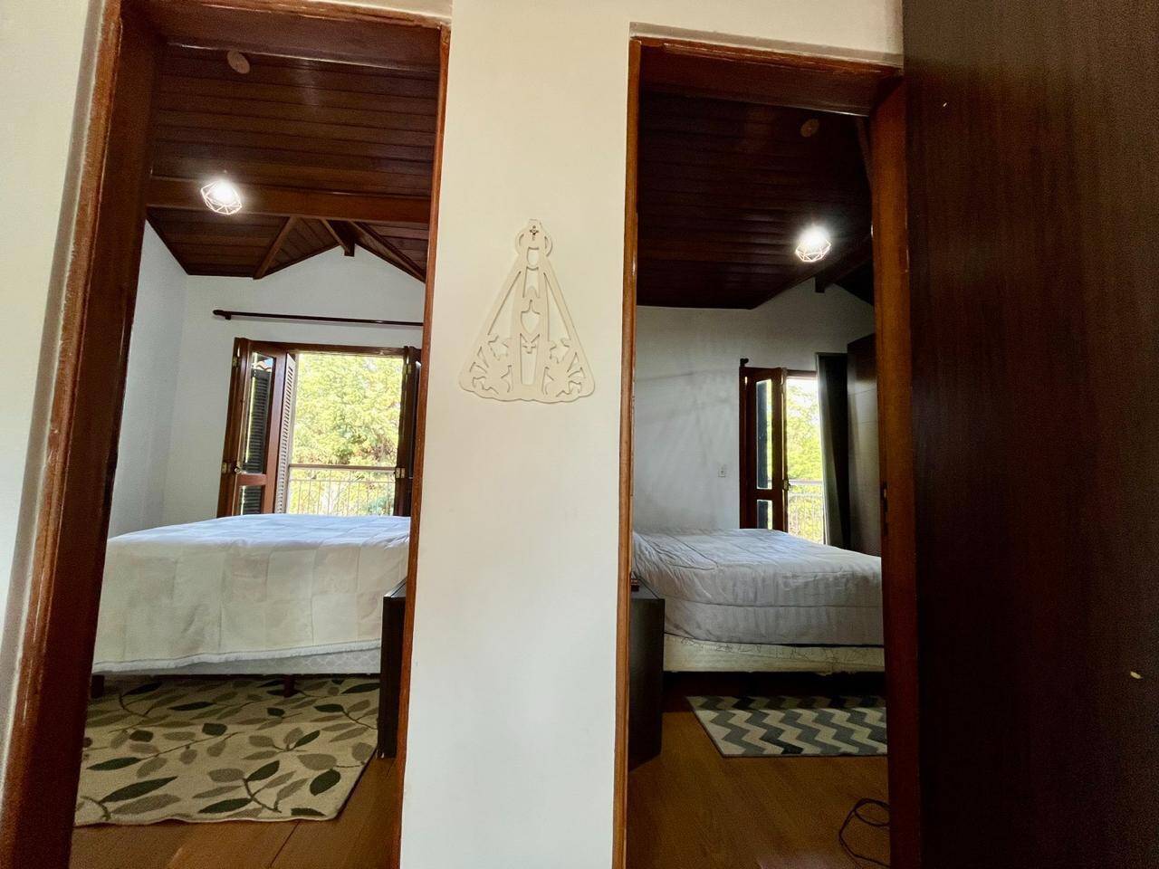 Casa, 4 quartos, 240 m² - Foto 33