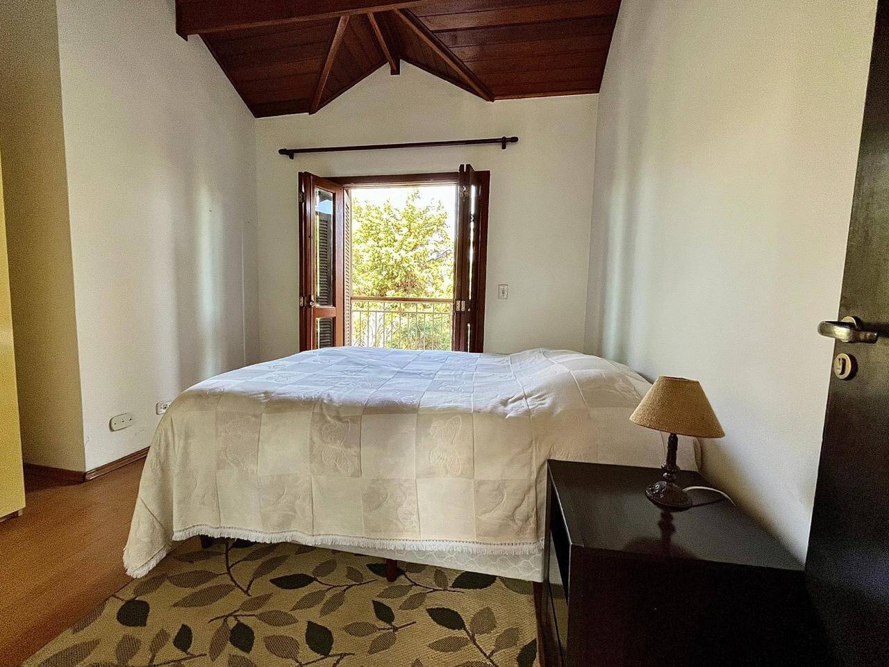 Casa, 4 quartos, 240 m² - Foto 34