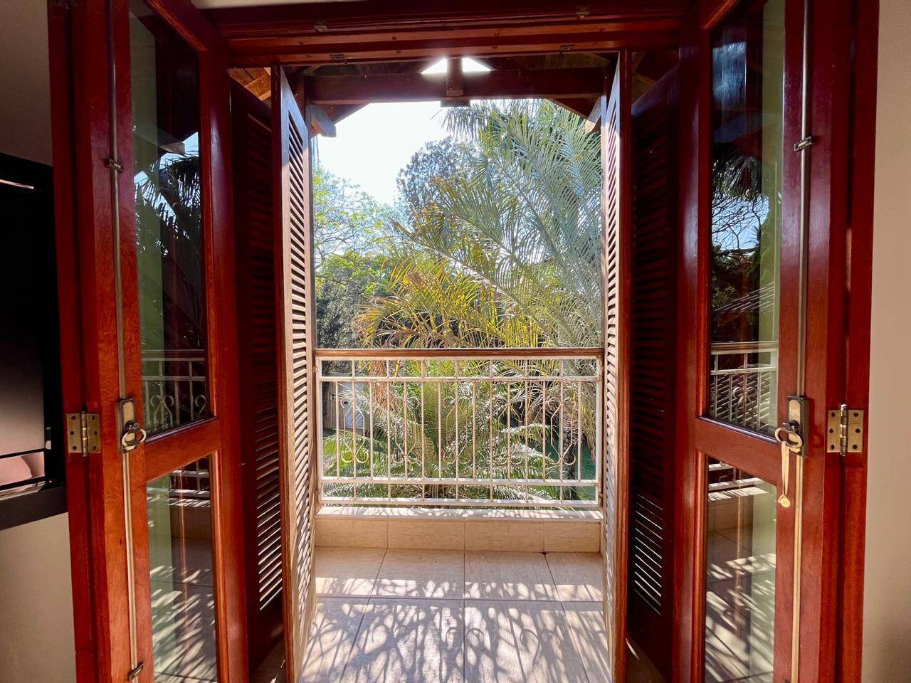 Casa, 4 quartos, 240 m² - Foto 42