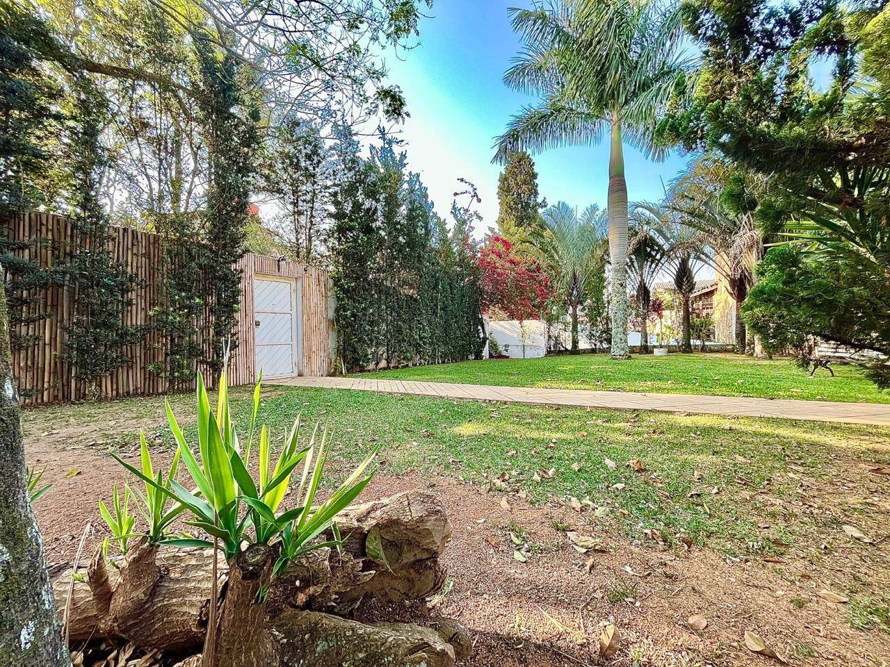 Casa, 4 quartos, 240 m² - Foto 46