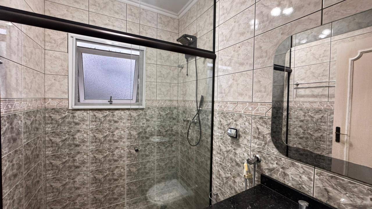 Casa, 4 quartos, 246 m² - Foto 38