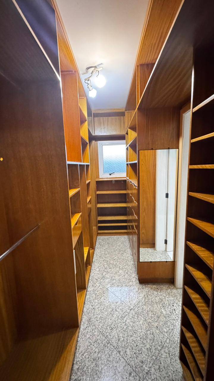 Casa, 4 quartos, 246 m² - Foto 37