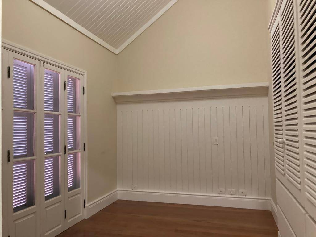 Casa, 4 quartos, 340 m² - Foto 31