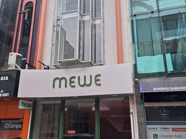 Locação em Condomínio Centro Comercial Alphaville - Barueri