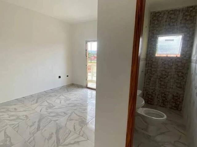 Casa para Venda em Itanhaém - 3