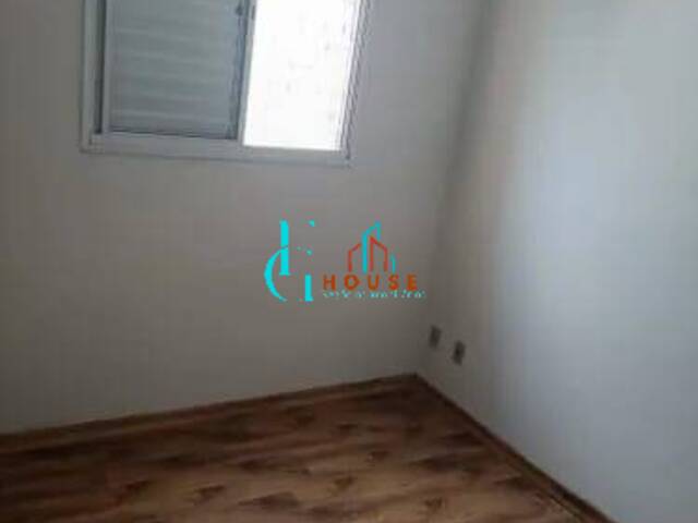 Apartamento para Venda em Carapicuíba - 4