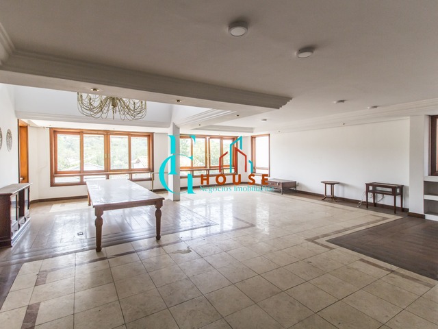#336 - Casa para Venda em Santana de Parnaíba - SP