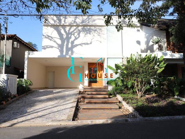 #337 - Casa para Venda em Santana de Parnaíba - SP