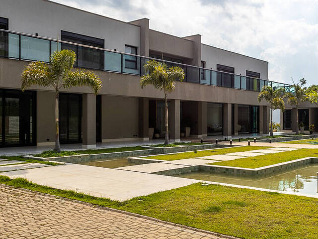 #114T - Casa alto padrão para Venda em Barueri - SP - 3