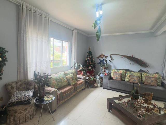 Casa para Venda em Santana de Parnaíba - 4