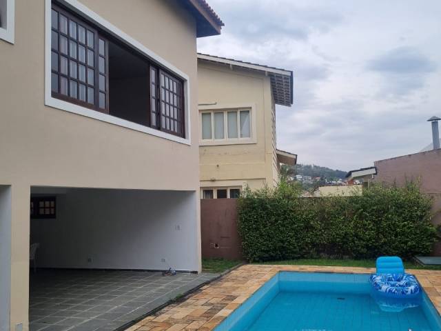 Casa para Venda em Santana de Parnaíba - 3