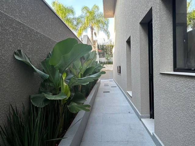 Casa para Venda em Santana de Parnaíba - 3