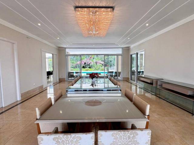 #635 - Casa para Venda em Barueri - SP