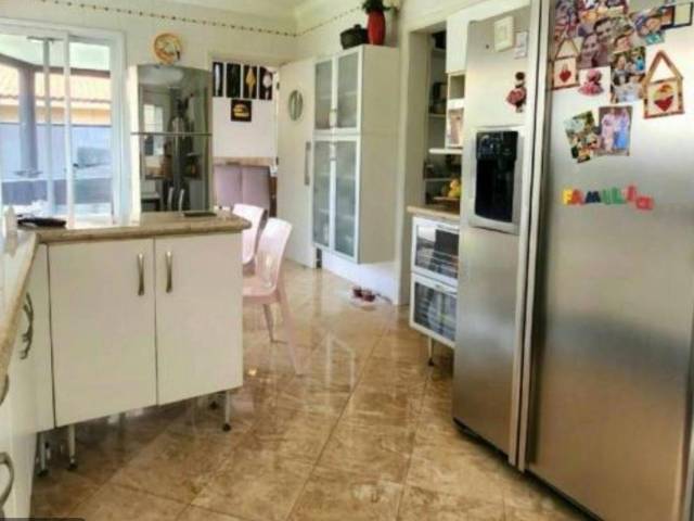 Casa para Venda em Santana de Parnaíba - 5