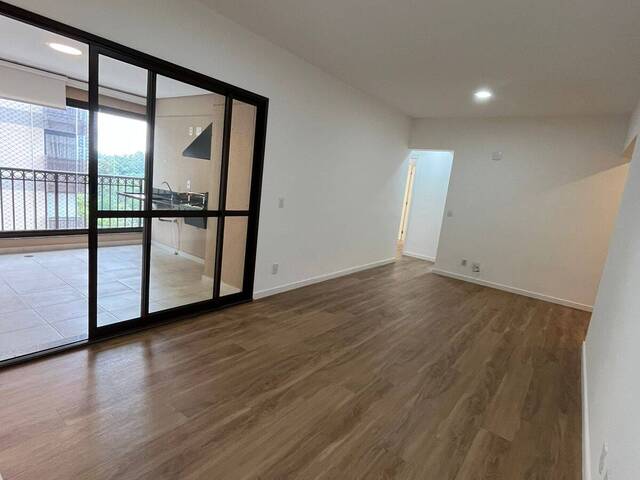 #643 - Apartamento para Venda em Barueri - SP