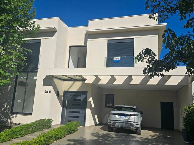 Casa para Venda em Santana de Parnaíba - 3