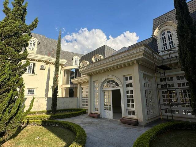 Casa para Venda em Santana de Parnaíba - 3