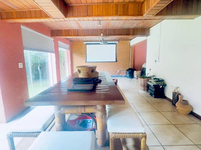 Casa para Venda em Santana de Parnaíba - 3