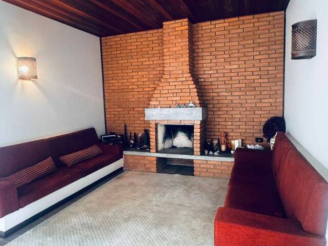 Casa para Venda em Santana de Parnaíba - 2