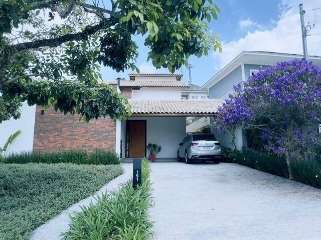 Casa para Venda em Santana de Parnaíba - 2