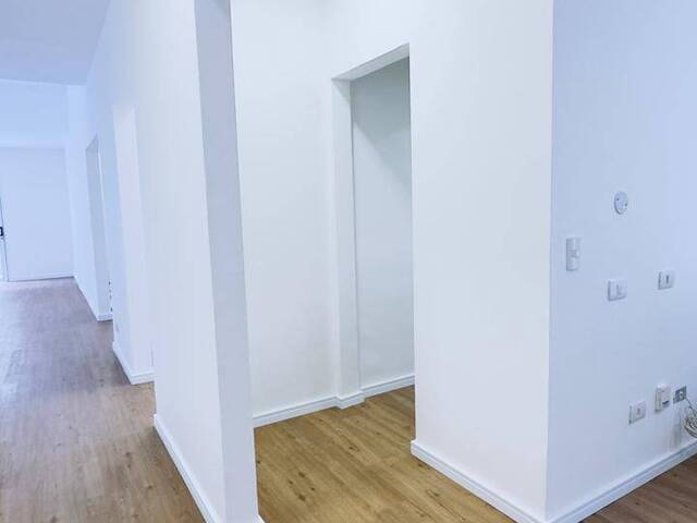 Casa para Venda em Santana de Parnaíba - 4