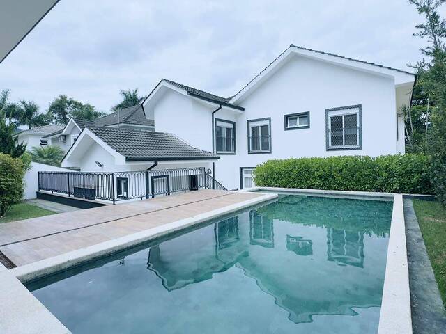 Casa para Venda em Santana de Parnaíba - 5