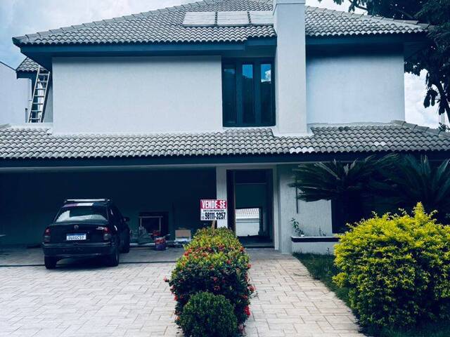 #667 - Casa para Venda em Santana de Parnaíba - SP