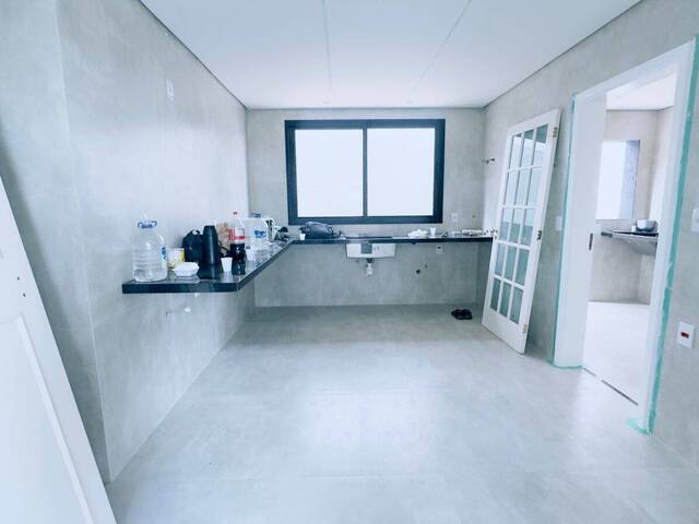 Casa para Venda em Santana de Parnaíba - 5