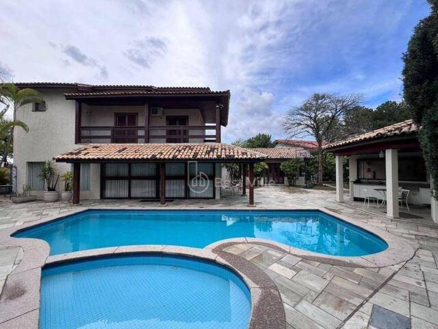 #669 - Casa para Venda em Santana de Parnaíba - SP