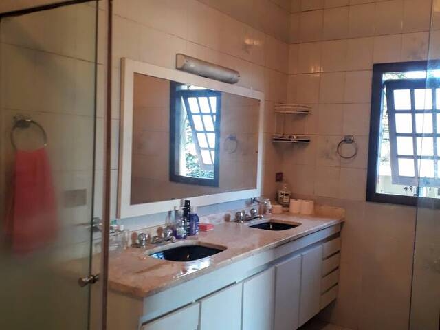 Casa para Venda em Santana de Parnaíba - 4