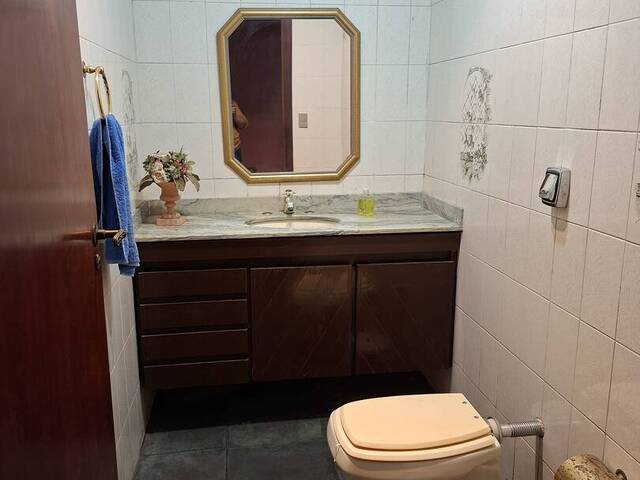 Casa para Venda em Santana de Parnaíba - 5