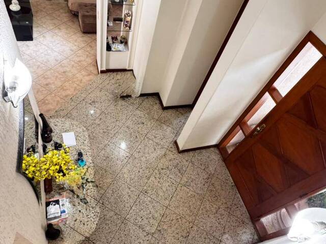 #675 - Casa para Venda em Santana de Parnaíba - SP