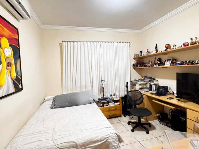 #675 - Casa para Venda em Santana de Parnaíba - SP