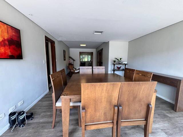 Casa para Venda em Santana de Parnaíba - 4