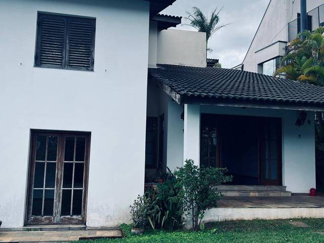 #679 - Casa para Venda em Santana de Parnaíba - SP - 1