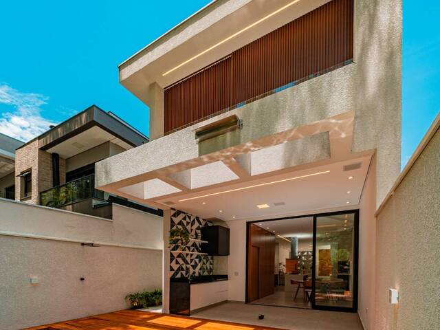 #680 - Casa para Venda em Santana de Parnaíba - SP