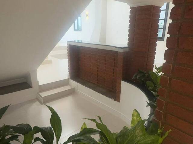 Casa para Venda em Santana de Parnaíba - 5