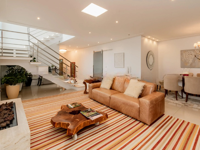 Casa para Venda em Santana de Parnaíba - 3