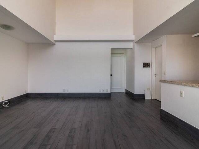 Apartamento para Venda em Santana de Parnaíba - 4