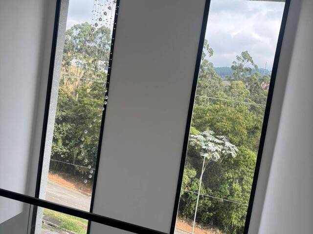 Casa para Venda em Santana de Parnaíba - 5