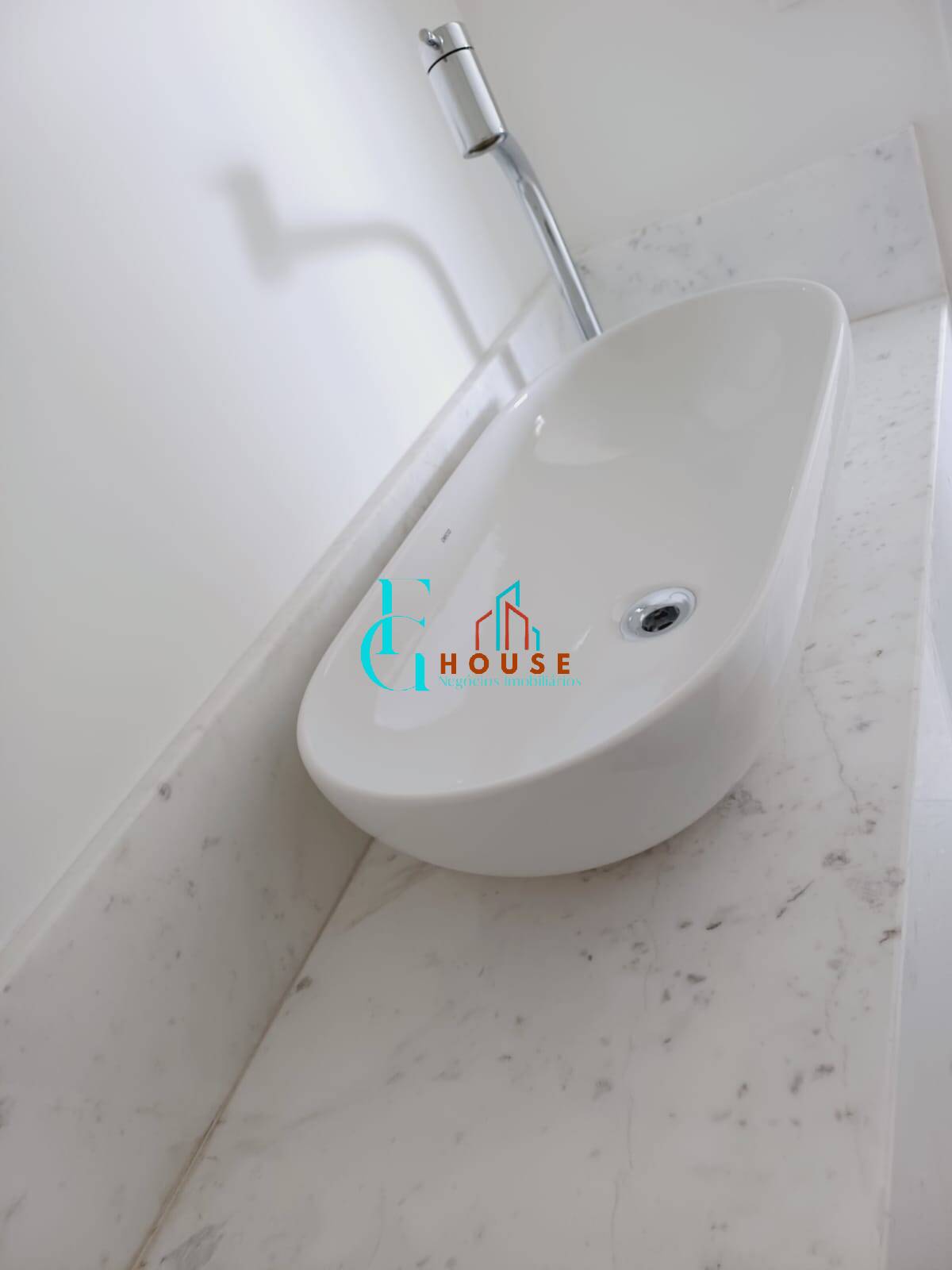 Apartamento à venda com 2 quartos, 1m² - Foto 12