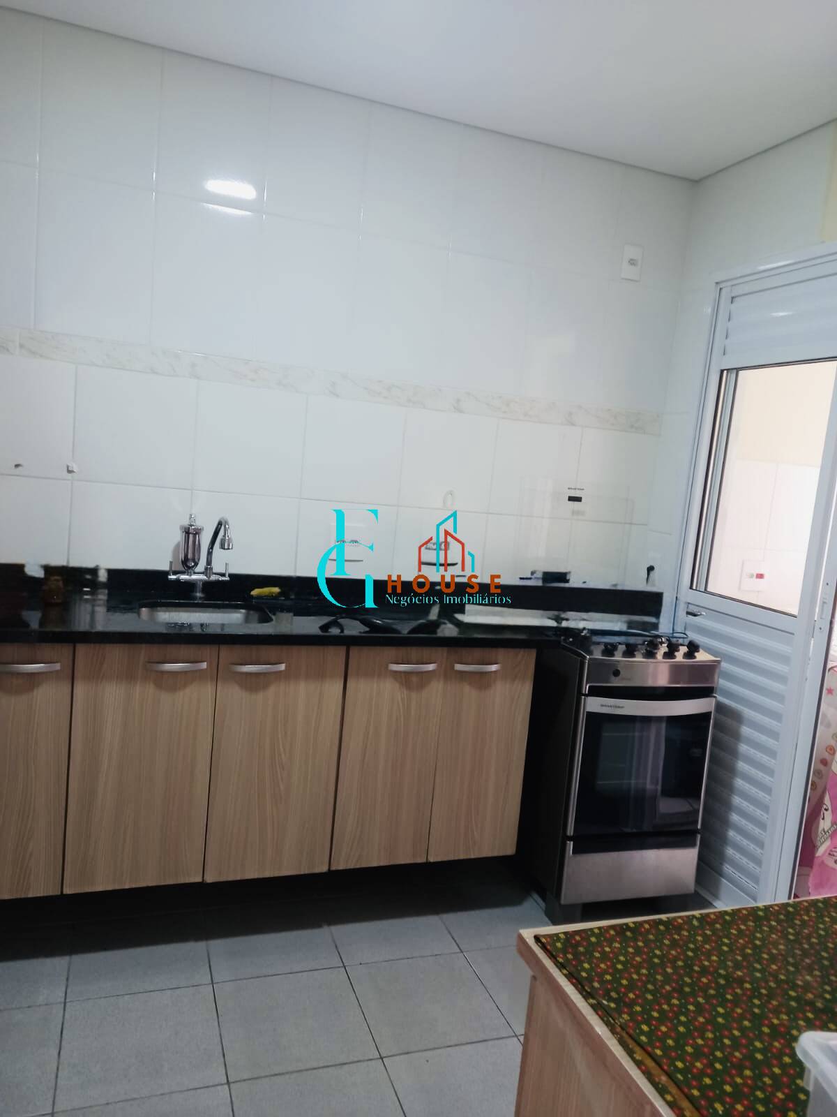 Sobrado à venda com 3 quartos, 98m² - Foto 8